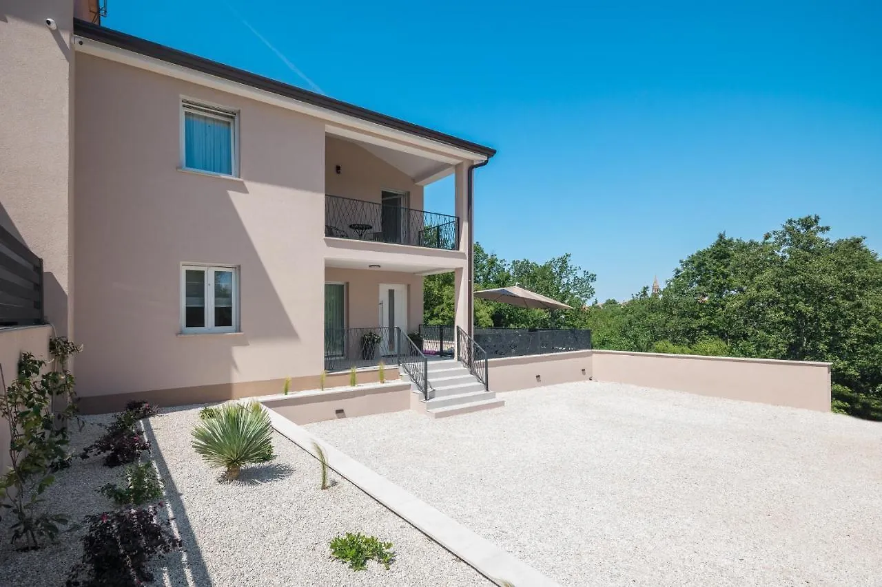 Villa In Nova Vas